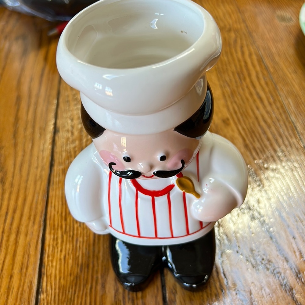 Vintage Avon Chef Andre utensil holder.  Approximately 7” tall.